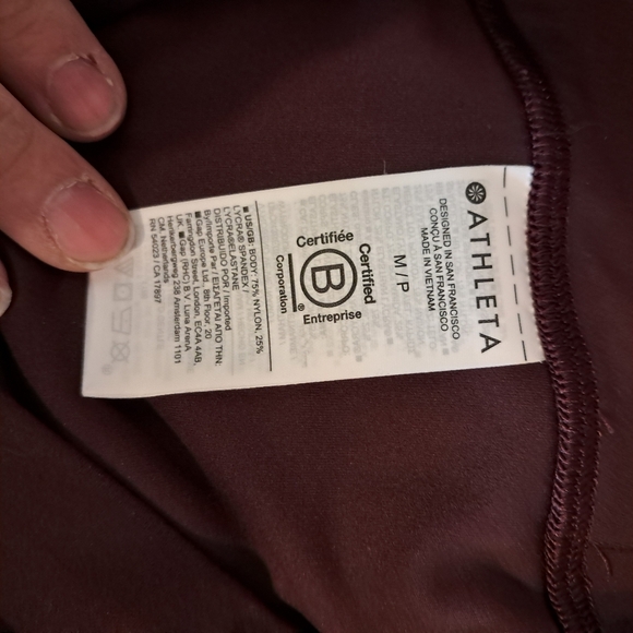 Athleta Elation Straight Leg Pant Spiced Cabernet Size Medium Petite #981680 - Picture 9 of 10